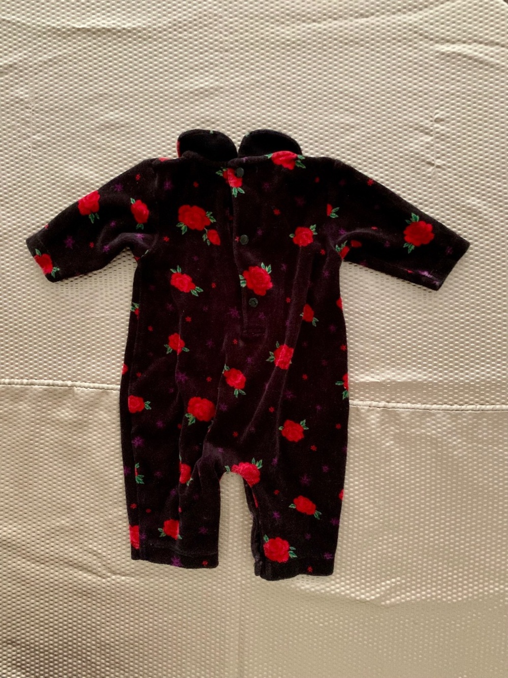Vintage Y2K Baby OshKosh B’gosh 12M Black Rose Floral Velour Romper